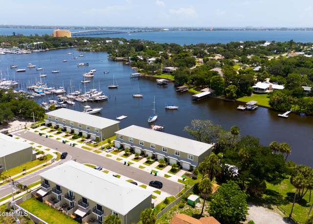Property at 913 Paddleboard Ct, Melbourne, FL 32935, 2 beds, 2.5 baths