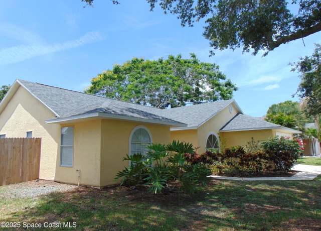 Property at 636 Fishtail Palm Blvd, Melbourne, FL 32901, 3 beds, 2 baths