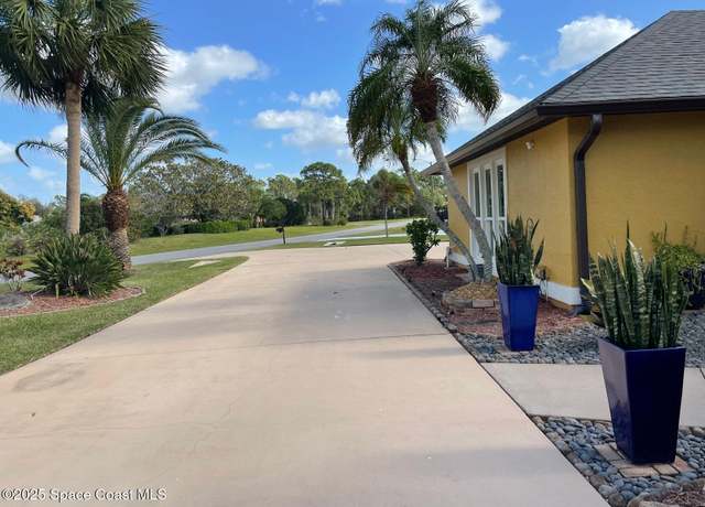 Property at 3789 Peacock Dr, Melbourne, FL 32904, 3 beds, 2 baths