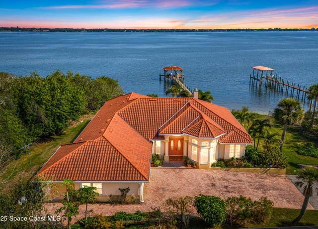 Property at 2711 Suzie Ln, Melbourne, FL 32940, 4 beds, 3 baths