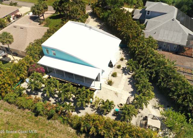 Property at 7144 Floridana Ave, Melbourne Beach, FL 32951, 4 beds, 2.5 baths