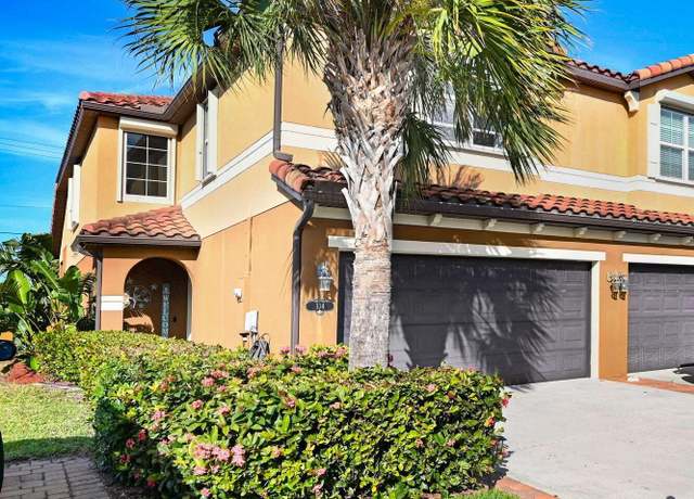 Property at 134 Redondo Dr, Satellite Beach, FL 32937, 3 beds, 2.5 baths