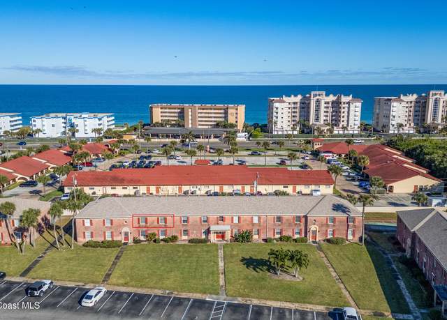Property at 135 E Colonial Ct Unit D, Indian Harbour Beach, FL 32937