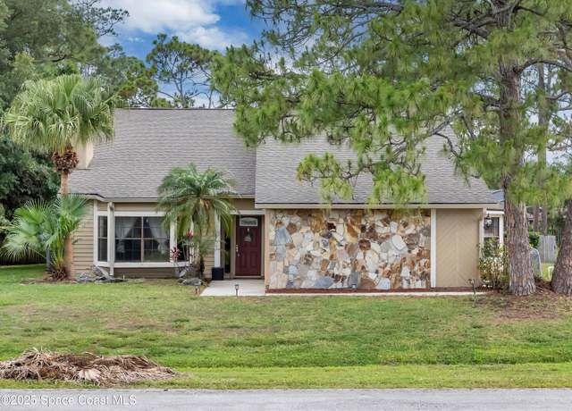 Property at 282 Neville Cir NE, Palm Bay, FL 32907, 4 beds, 2.5 baths