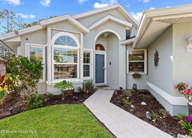 Property at 3964 Saint Armens Cir, Melbourne, FL 32934, 3 beds, 2 baths