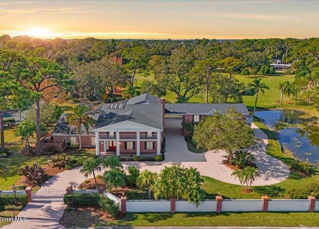 Property at 2195 S Courtenay Pkwy, Merritt Island, FL 32952, 7 beds, 5 baths