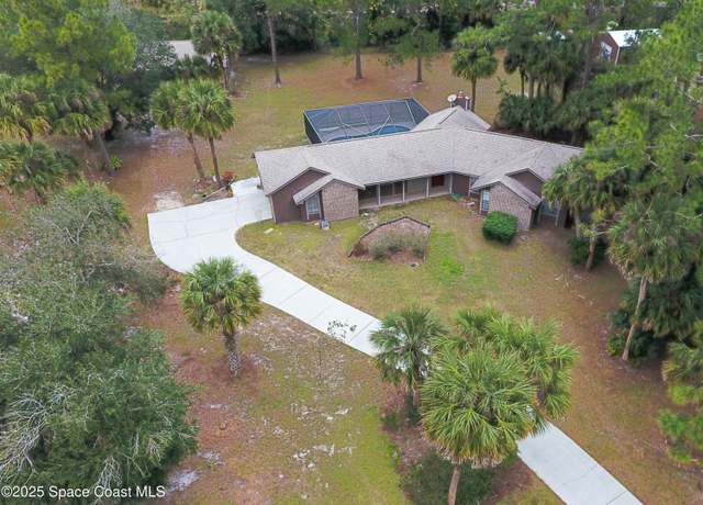Property at 2636 N Pacer Ln, Cocoa, FL 32926, 4 beds, 2.5 baths