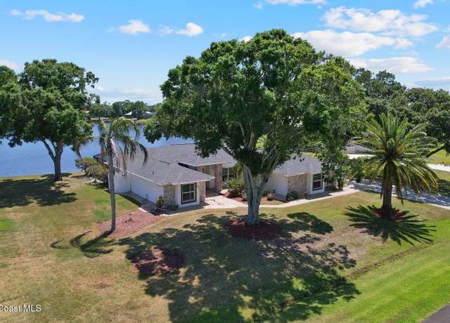 Property at 385 Lake View Ln, Palm Bay, FL 32909, 3 beds, 2 baths