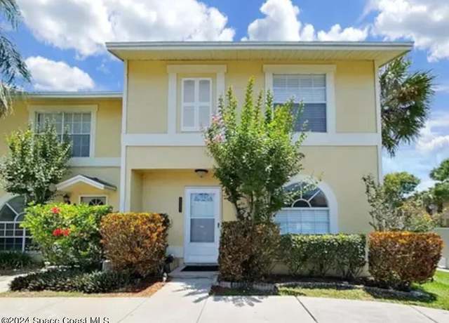 Property at 1523 Chateaux De Ville Ct, Clearwater, FL 33765, 3 beds, 2.5 baths