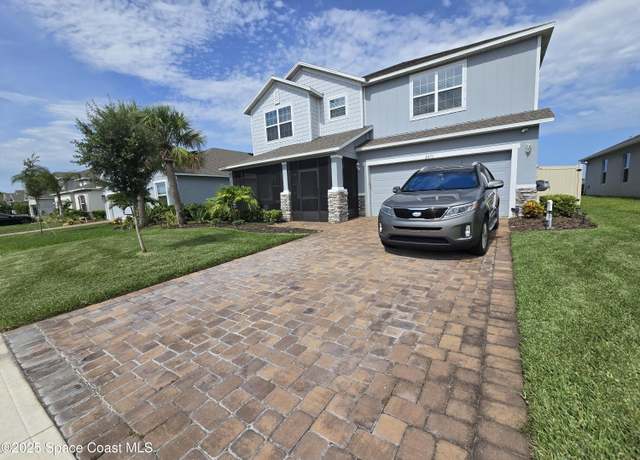 Property at 2671 Pinwherry St NW, Palm Bay, FL 32907, 6 beds, 3.5 baths