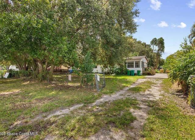 Property at 325 Marseilles Dr, Merritt Island, FL 32953, 3 beds, 1 bath