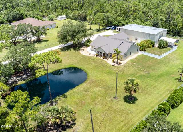 Property at 690 Grant Rd, Palm Bay, FL 32909, 4 beds, 2.5 baths