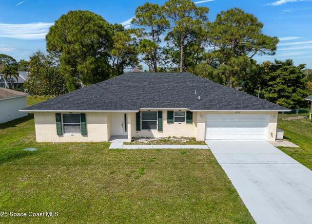 Property at 2829 SE Cabana Ln, Port St. Lucie, FL 34952, 3 beds, 2 baths