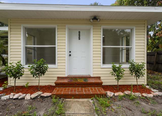Property at 995 Bevis Rd, Merritt Island, FL 32953, 4 beds, 2 baths