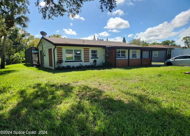 Property at 637 Espanola Way, Melbourne, FL 32901, 4 beds, 2.5 baths