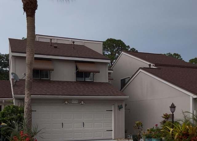 Property at 1216 Admiralty Blvd, Rockledge, FL 32955, 2 beds, 2.5 baths