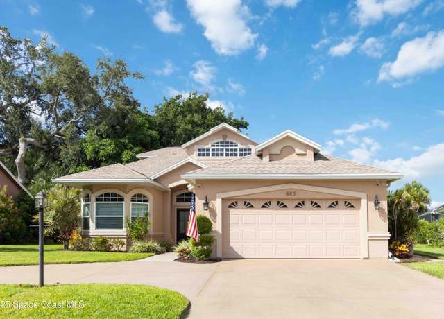 Property at 685 Bella Vista Dr, Titusville, FL 32780, 4 beds, 2.5 baths
