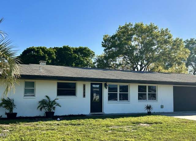 Property at 2229 Lakeview Dr Dr, Melbourne, FL 32935, 3 beds, 2 baths