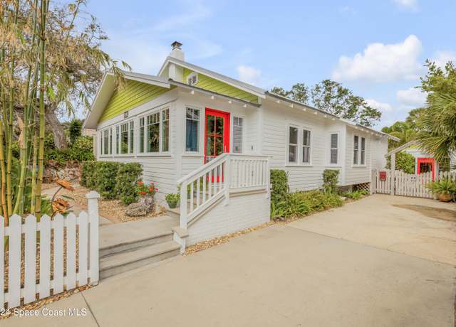 Property at 216 Florida Ave, New Smyrna Beach, FL 32169, 3 beds, 2 baths