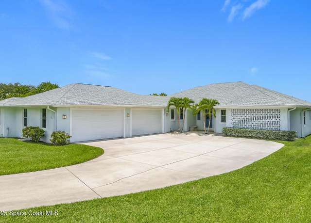 Property at 9860 Riverview Dr, Sebastian, FL 32976, 3 beds, 3.5 baths