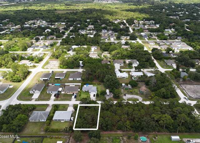 Property at 9055 103 Ave, Vero Beach, FL 32967