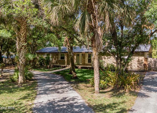 Property at 2220 Duncil Ln, Malabar, FL 32950, 3 beds, 2 baths
