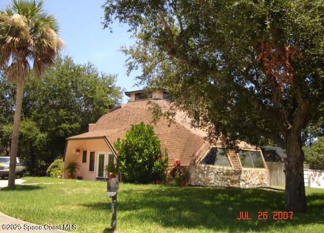 Property at 550 Bella Capri Dr, Merritt Island, FL 32952, 3 beds, 2 baths