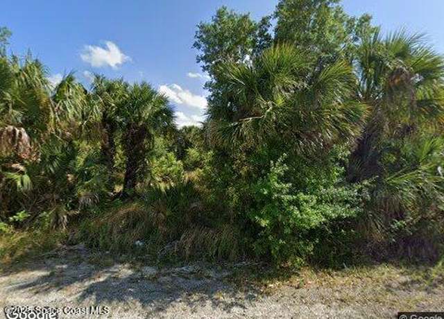 Property at 510 Gantry St SW, Palm Bay, FL 32908