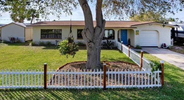 Photo of 1723 S Harbor Dr, Merritt Island, FL 32952