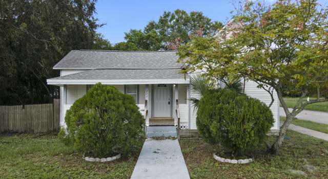 Photo of 702 Palmetto St, Titusville, FL 32796