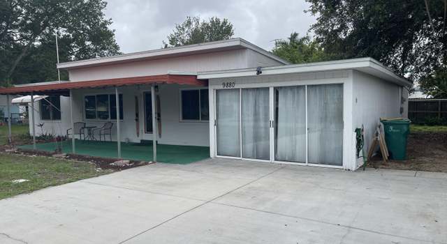 Photo of 9880 Oak St, Micco, FL 32976