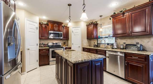 Photo of 2010 Brookshire Cir, Melbourne, FL 32904
