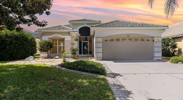 Photo of 927 Wimbledon Dr, Melbourne, FL 32940