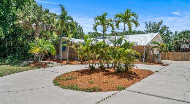Photo of 585 Hidden Creek Dr, Merritt Island, FL 32952