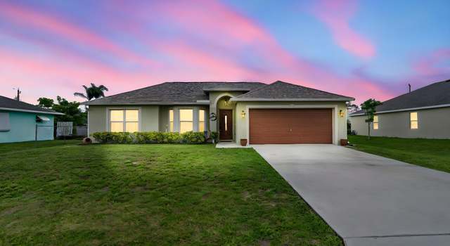 Photo of 374 SE Yardley Ter, Port St. Lucie, FL 34983