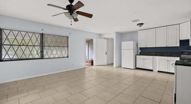 Photo of 265 Lee Rd, Melbourne, FL 32904