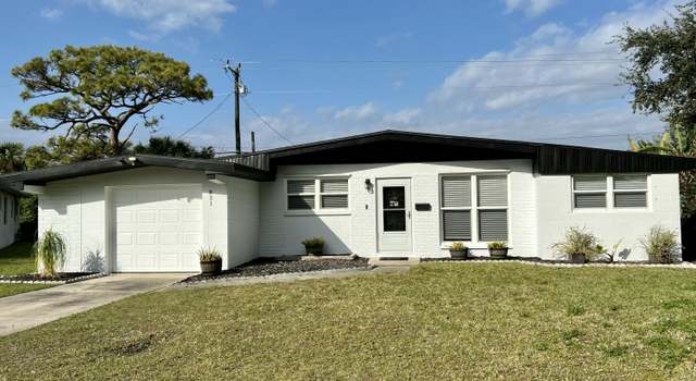 Photo of 831 Glenmore Cir, Melbourne, FL 32901