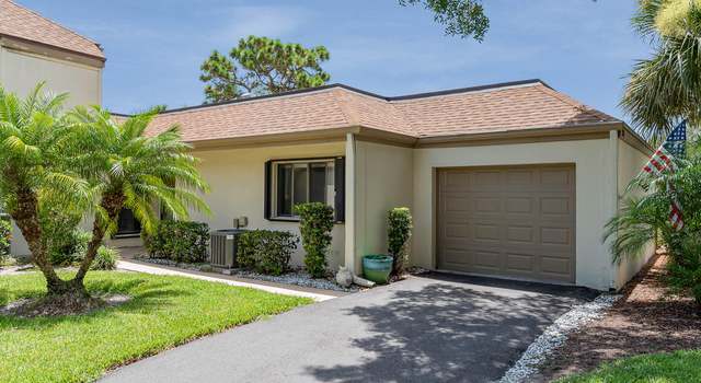 Photo of 275 Country Club Dr, Melbourne, FL 32940