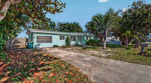 Photo of 305 W Arlington St, Satellite Beach, FL 32937