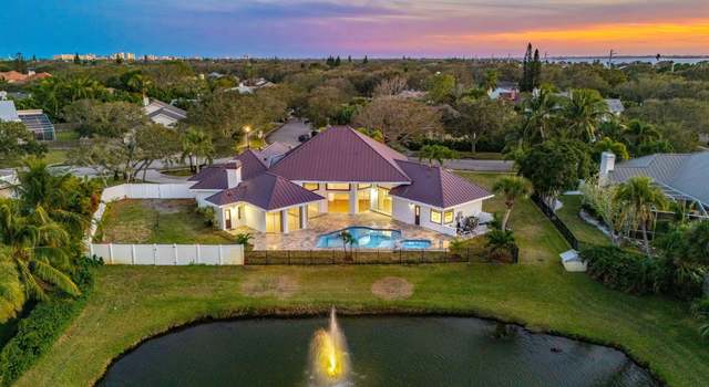 Photo of 680 Falcon Dr, Indialantic, FL 32903
