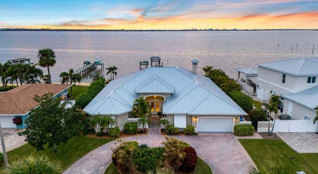 Photo of 445 Riverview Ln, Melbourne Beach, FL 32951