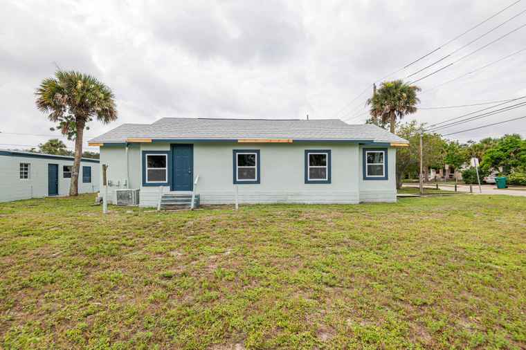 Photo of 2511 Lipscomb St Melbourne, FL 32901