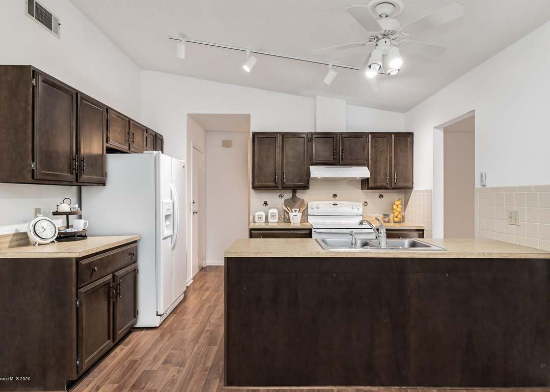 761 John Adams Ln, West Melbourne, FL 32904