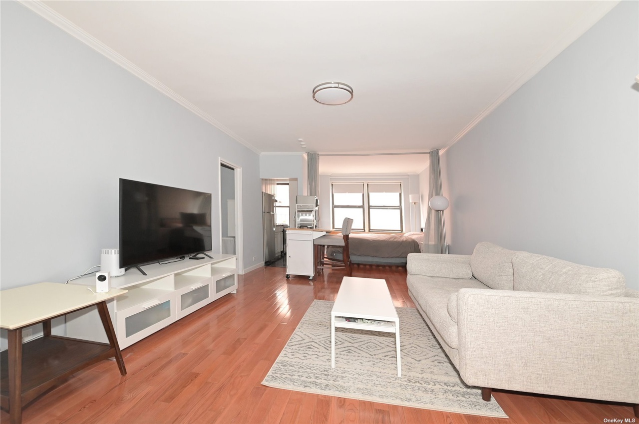 67-40 Yellowstone Blvd Unit 7M, Forest Hills, NY 11375 MLS# 3396008 Redfin