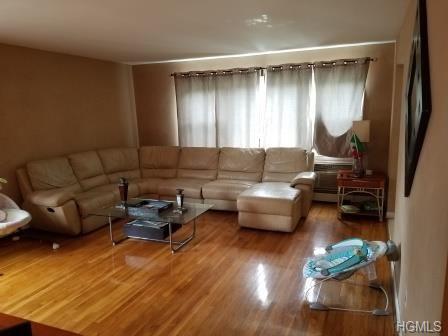 72 Edgewood Ave Yonkers Ny 10704 Mls H4726135 Redfin