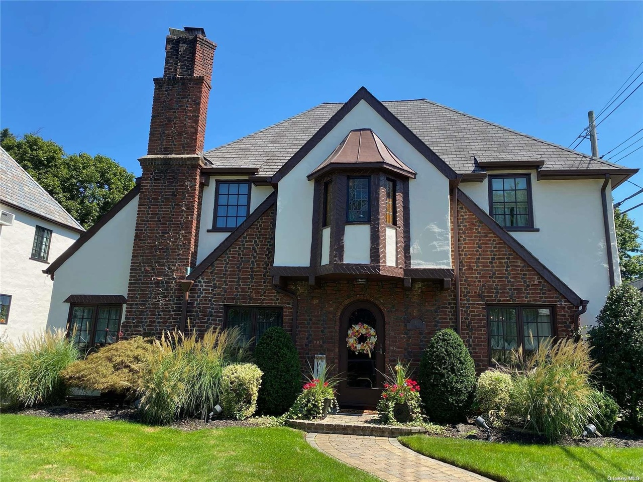31 Earle Ave, Rockville Centre, NY 11570