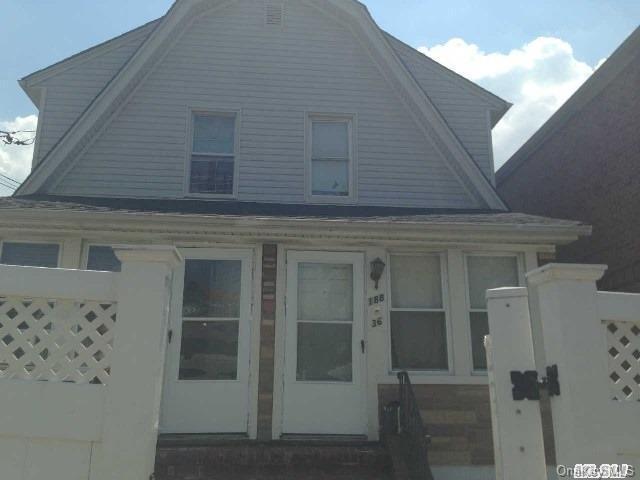 188-36 Woodhull Ave, Hollis, NY 11423