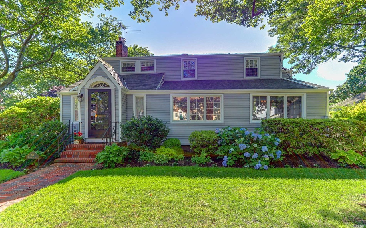 50 Salisbury Ave, Stewart Manor, NY 11530 MLS 3045334 Redfin