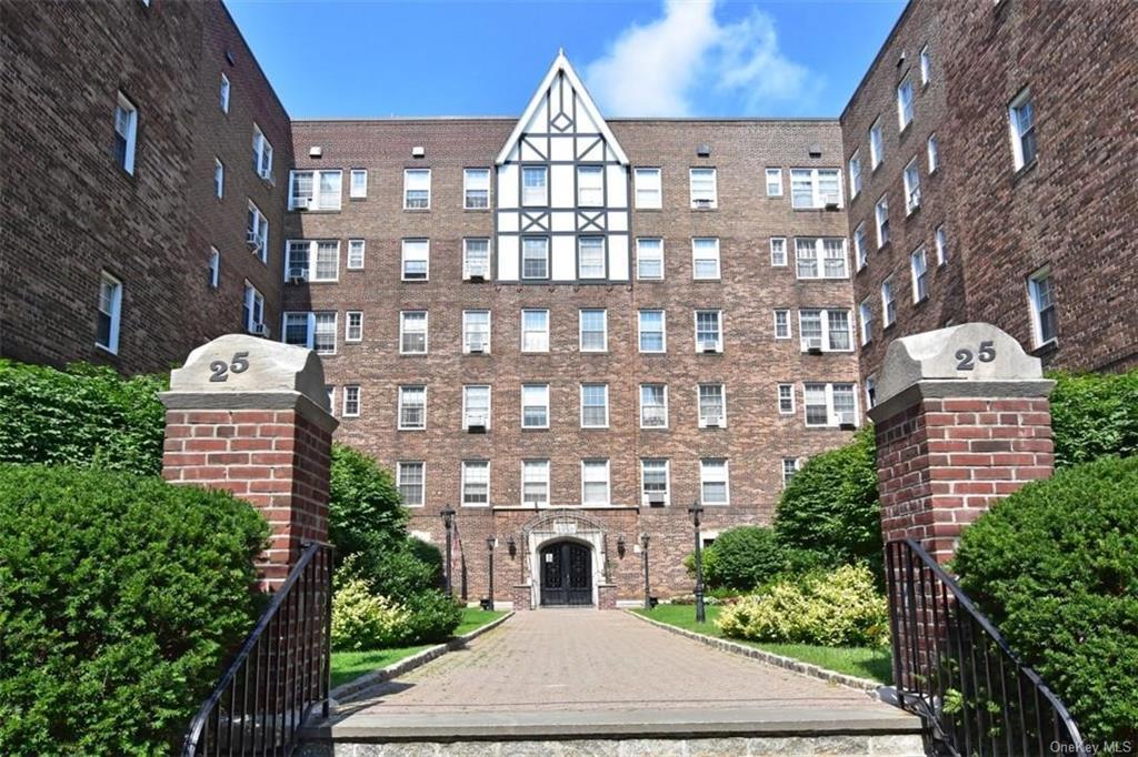 25 Parkview Ave Unit 1B, Bronxville, NY 10708 | MLS# H6144432 | Redfin