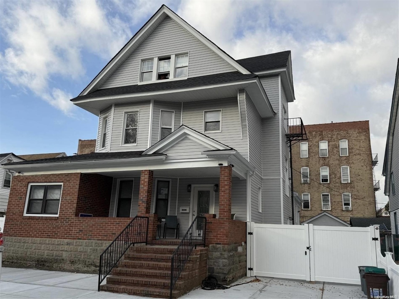 85-52 116th St, Richmond Hill, NY 11418 | Redfin